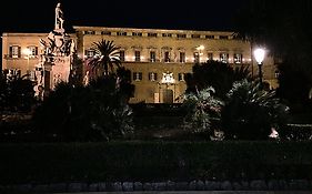 Hola Cathedral House